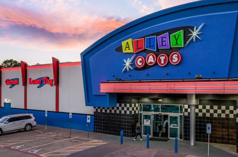 Alley Cats Entertainment and Putt-Putt Golf Center, United States